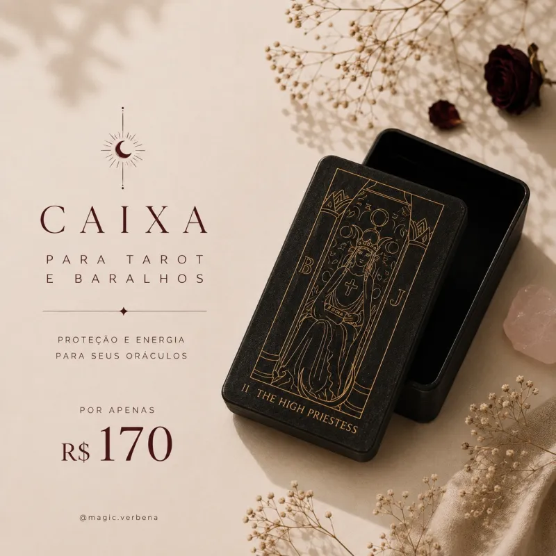 Caixa preta com a carta A Sacerdotisa gravada em dourado, para guardar tarot e baralhos